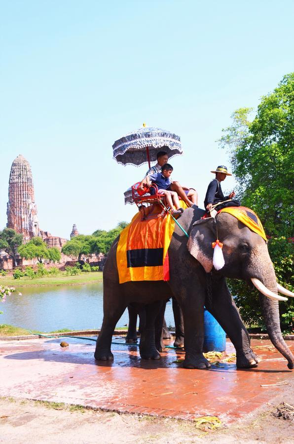Banchan Hostel Phra Nakhon Si Ayutthaya Exteriör bild