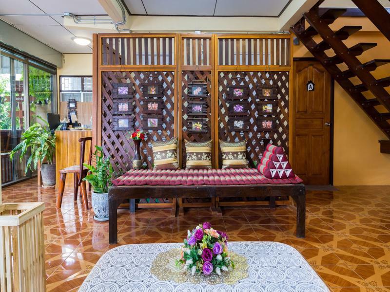 Banchan Hostel Phra Nakhon Si Ayutthaya Exteriör bild